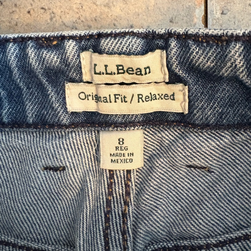LL Bean women’s classic original fit jeans - Picture 3 of 14